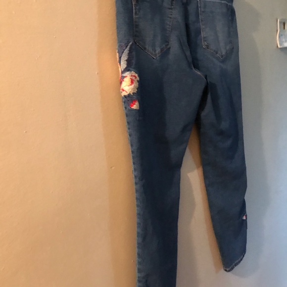 Women’s Royalty high rise jeans - Picture 7 of 7